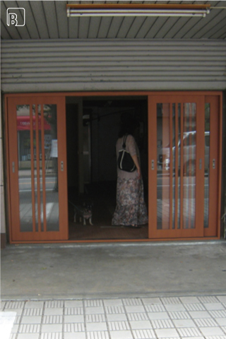 SELECT SHOP６区 エントランス　BEFORE