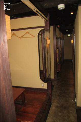 もつ処 上田商店　店内　BEFORE