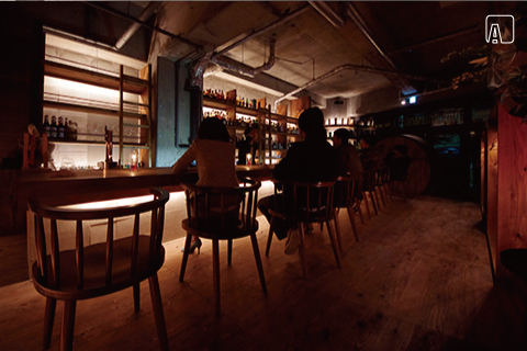 BAR CALMKNOT 内観　AFTER