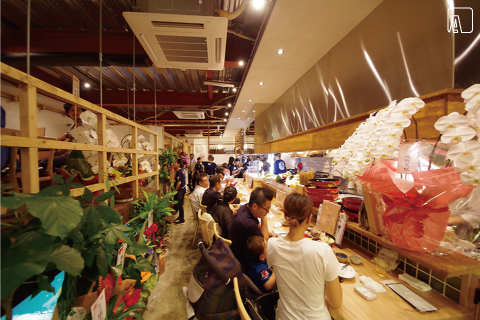 魚屋三代目 鯔背  内観　AFTER