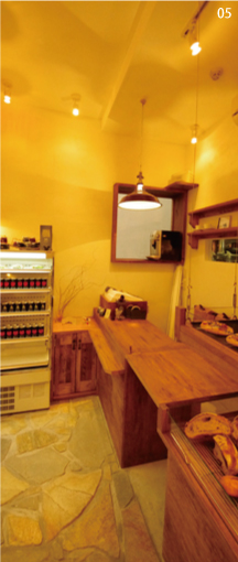 06 ROJIURA BAKERY　店舗写真