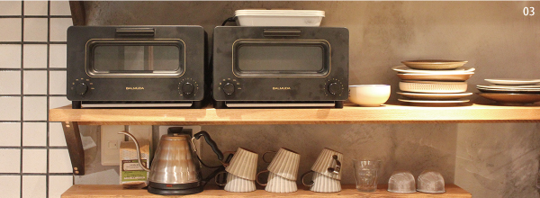 03 >ROJIURA BAKERY CAFE 店舗写真