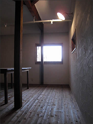 雑貨と服の店 リネンプラスルーム 店内1