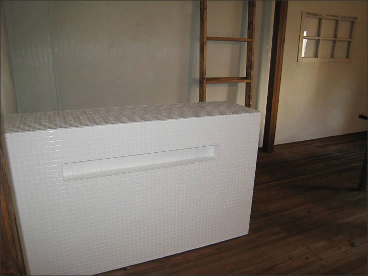 雑貨と服の店　リネンルームプラス　店内レジカウンター周辺