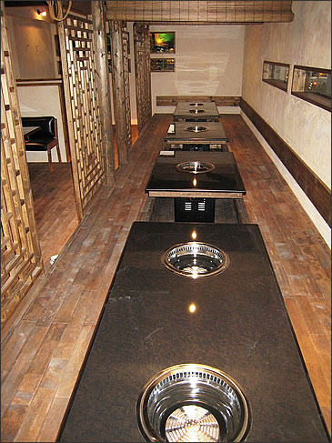 焼肉 龍王館 宗像店 店内ロースター