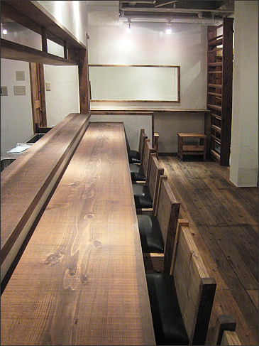 居酒屋 元気満天食堂　しげまつ カウンター席