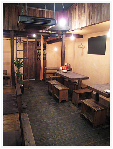 居酒屋てっぱち店内