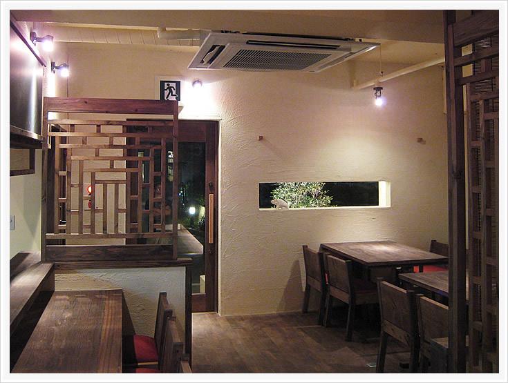 春日原 十八店内1